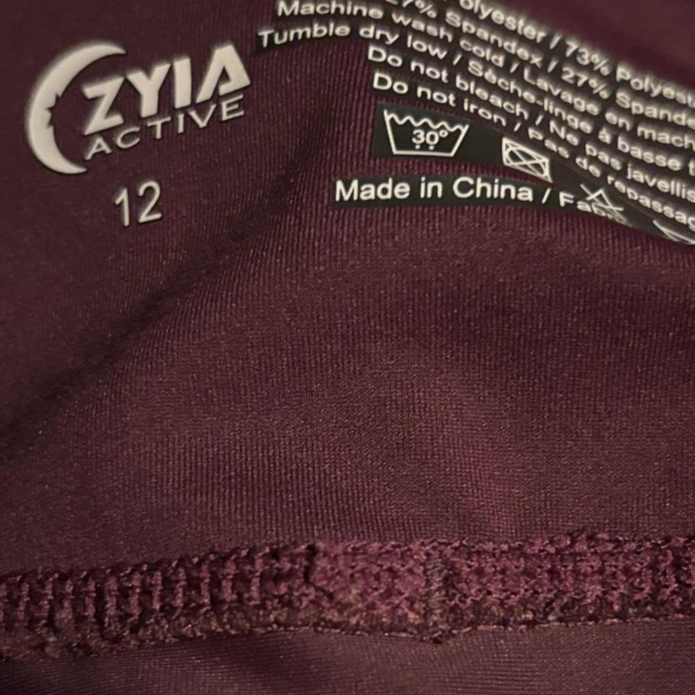 Zyia capris - Picture 3 of 4